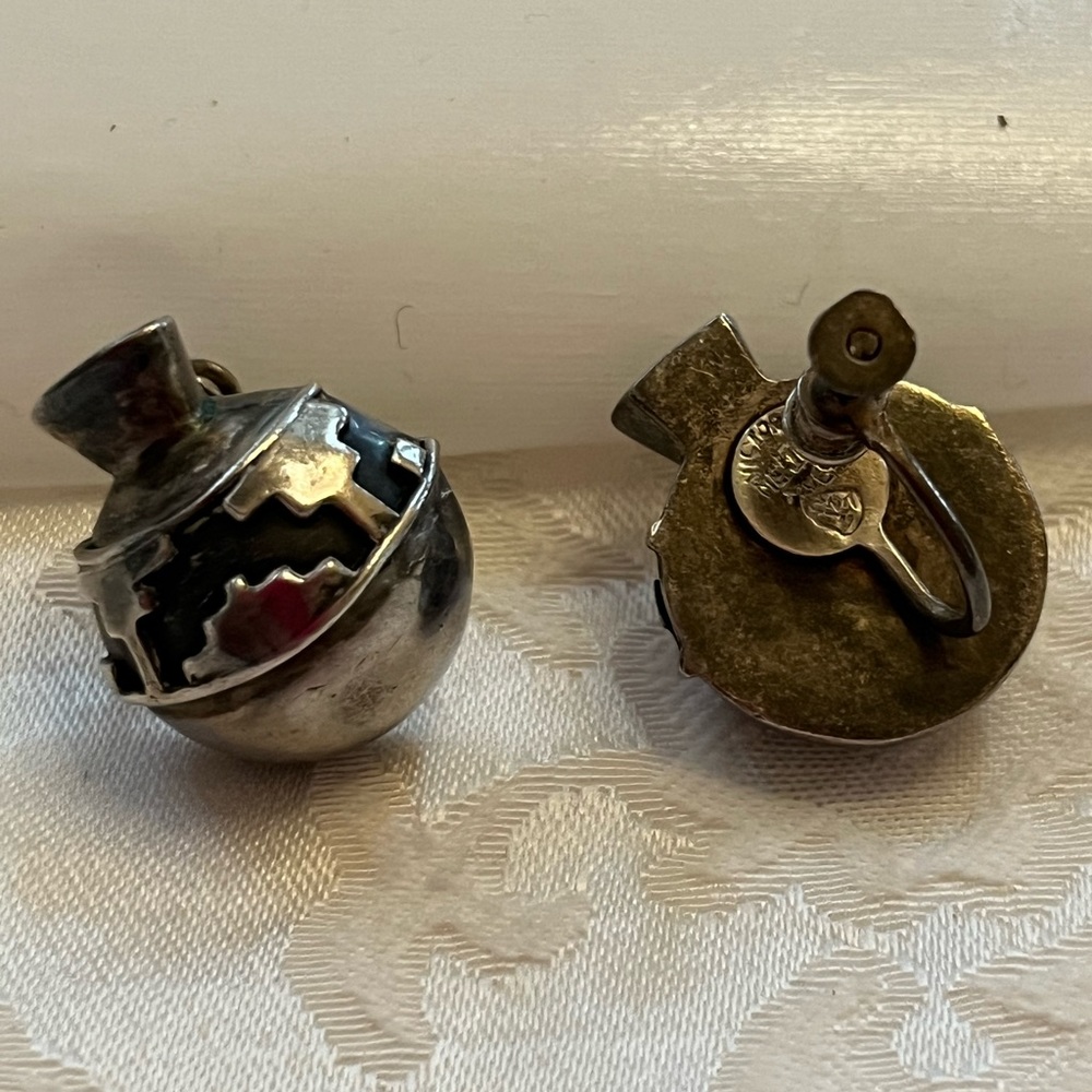 Vintage 1951 mid century Taxco Mexico earrings.